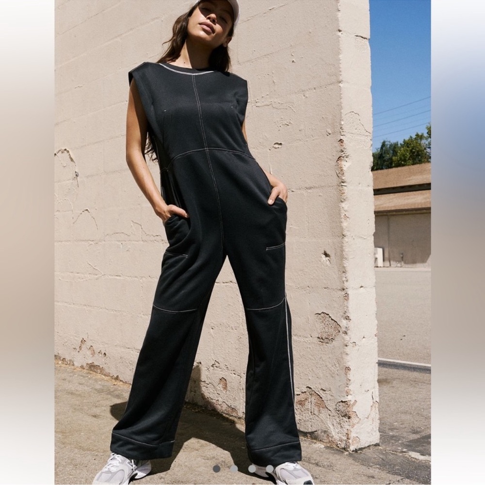 Black Sleeveless Jumpsuit